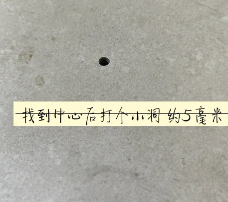 浏阳瓷砖空鼓维修公司专业解答在瓷砖铺贴过程中，如果砂料搅拌不均匀，将会带来以下问题
